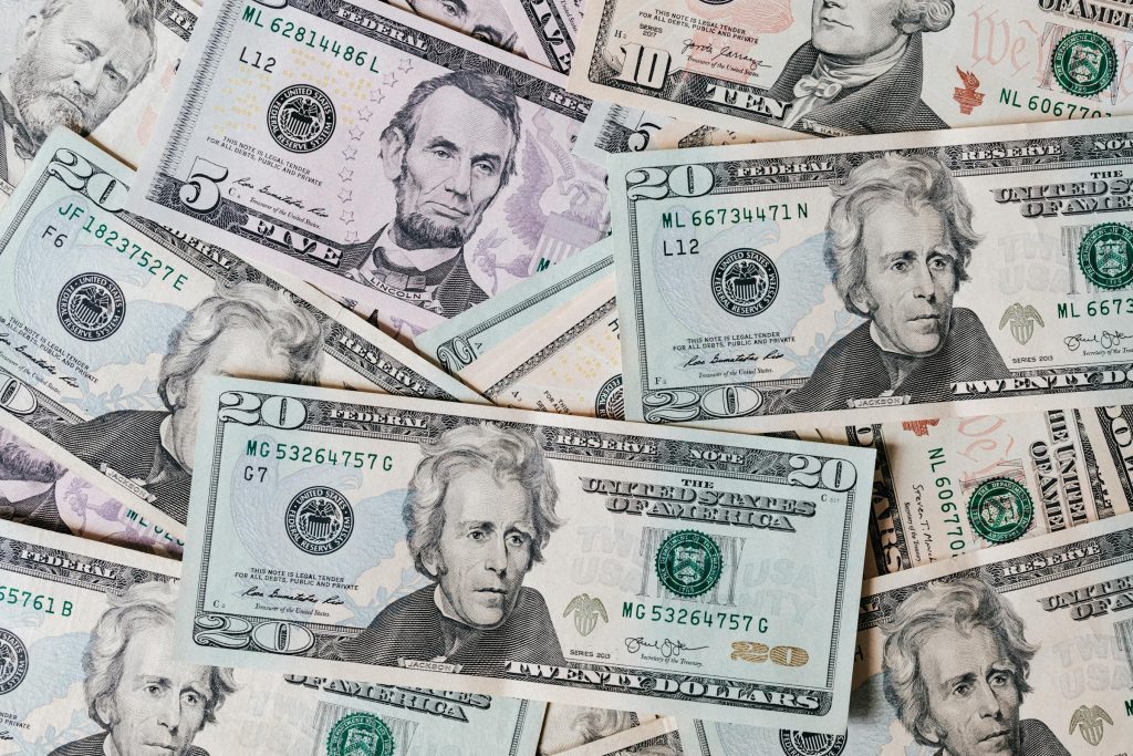 Navigating Credit Options in Peru: The Pros and Cons of Major Banks like Scotiabank, BBVA, and Citibank - Melhores cartões de credito no Peru